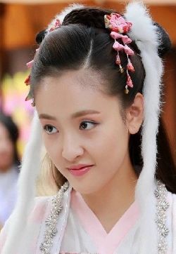 中国大陆湖北90后女演员吴倩《大仙衙门》剧照图片