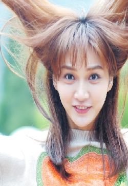 中国内地上海市长宁女演员气质美女潘之琳妩媚奔放车内性感美女写真图片第张