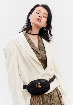 中国香港歌手女演员胡杏儿优雅知性时尚杂志封面大片