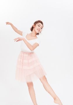 中国内地江苏省南京影视女演员宣璐清新粉嫩写真图片