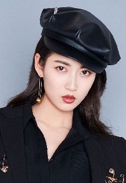 北京新生代女演员陈钰琪酷美率性养眼时尚写真图片