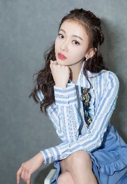 高清中国内地北京人影视女演员吴谨言清新甜美写真图片