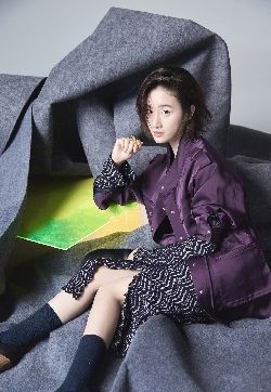 中国内地上海市长宁影视女演员郭晓婷格子裙清新甜美写真图片第张