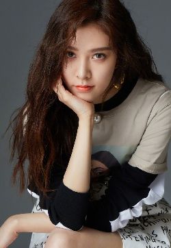 高清澳大利亚影视女演员宋妍霏个性时髦写真图片