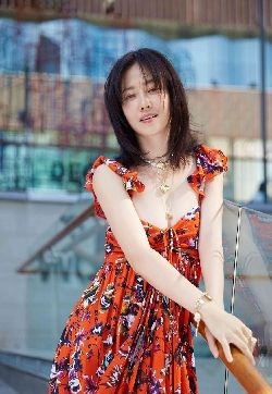 高清中国大陆吉林长春女演员谭卓摩登性感写真图片