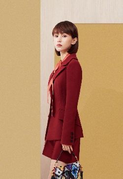 高清中国内地四川成都影视女演员王子文精致优雅写真图片