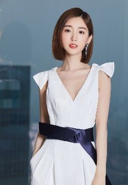 高清中国天津女演员毛晓彤优雅知性活动写真图片