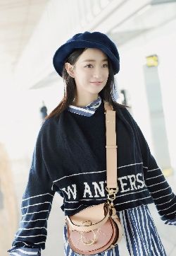高清中国内地女演员平面模特何泓姗性感干练写真图片