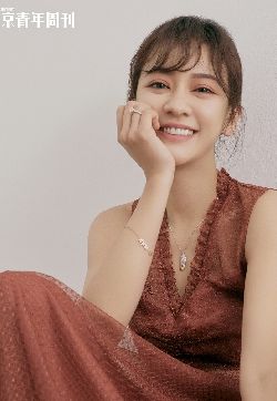 高清台湾省华语影视女演员陈意涵优雅迷人时尚写真大片