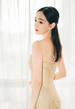 高清中国内地女演员平面模特何泓姗性感迷人写真图片图片