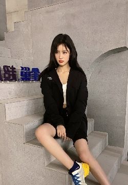 高清台湾省华语影视女演员陈意涵露脐装性感写真图片