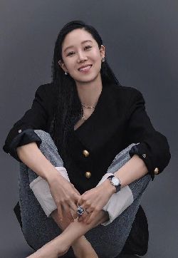 韩国模特女演员孔孝真性感新刊大片写真图片
