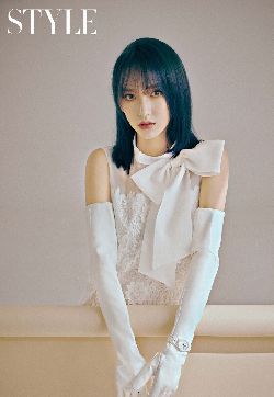 高清中国内地流行乐女歌手程潇雾蓝发色酷美写真图片