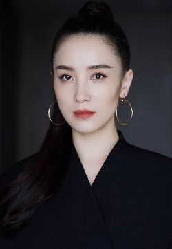 黑龙江省哈尔滨市南岗女明显宋佳高马尾干练写真图片