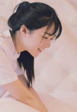 高清00后校花草莓少女清纯马尾学生萌妹子高清手机桌面滚屏壁纸下载