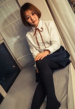 高清90后校花黑丝长腿大学生美女手机壁纸图片