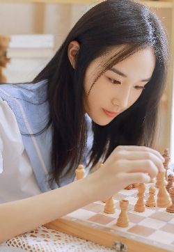 高清校花90后教室美女学生妹高清手机壁纸