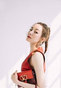 高清新疆乌鲁木齐美女演员迪丽热巴清新马尾写真手机壁纸