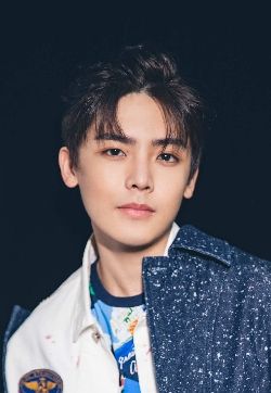 高清中国内地北京男演员小鲜肉侯明昊手机壁纸图片