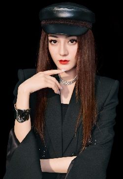 高清新疆乌鲁木齐美女演员迪丽热巴炫酷写真手机壁纸
