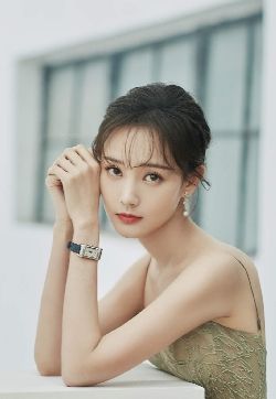 高清中国内地山东济南女演员李一桐性感写真手机壁纸图片