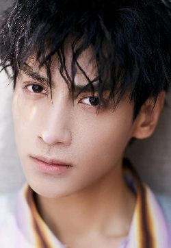高清四川省成都男演员罗云熙帅气养眼写真手机壁纸