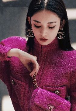 中国内地新疆乌鲁木齐市影视女演员古力娜扎性感美艳手机壁纸
