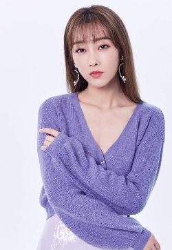 中国内地江苏省南京影视女演员宣璐甜美灵动写真手机壁纸