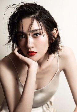 高清中国内地四川女演员唐艺昕湿发性感高清手机壁纸图片
