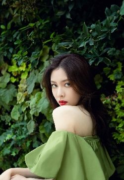 宋妍霏图片