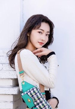 中国内地江苏省南京影视女演员宣璐优雅气质高清手机壁纸