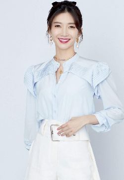 中国内地上海女演员江疏影清新甜美写真手机壁纸