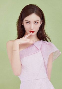 中国大陆山东济南女演员平面模特金晨温婉性感写真图片手机壁纸
