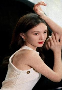 中国大陆山东济南女演员平面模特金晨时尚美艳写真高清手机壁纸