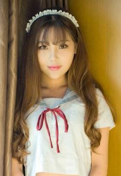 亚洲美女网周予然高中校服户外爆乳经典日系校服高清写真集