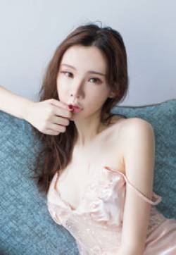 爱蜜社萌琪琪Irene粉色睡衣蕾丝内衣写真