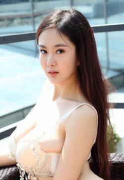 推女郎易阳丰臀美胸让人垂涎三尺