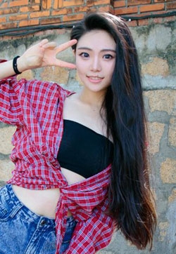 长腿尤物许文婷美乳翘臀图片大全制服图片第1页