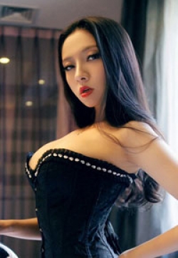 推女郎女神松果儿美女宅福利全套写真图片