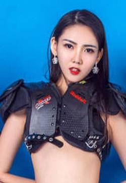 台湾嫩模大尺度娜依灵儿易阳白一晗冯雪娇合体超级碗写真集