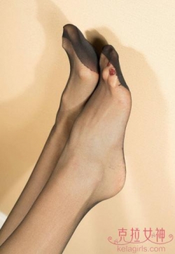 丝袜诱惑克拉女神薇薇黑丝红趾性感玉足写真套图