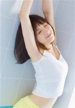 日系小清新淡雅短发可爱女孩浴室清新写真高清手机壁纸