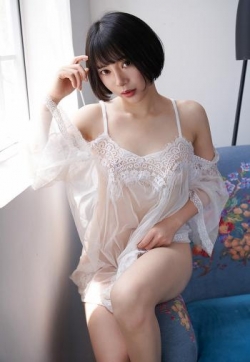 丰腴少妇木楠美胸可口美女踢裆三点式性感内裤蕾丝透明内衣写真高清图片