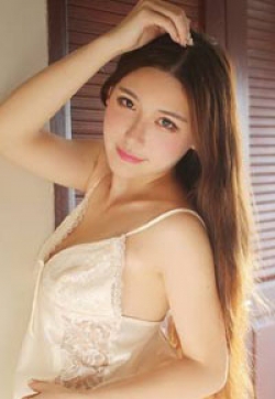 性感尤物白色蕾丝美女内衣高清壁纸