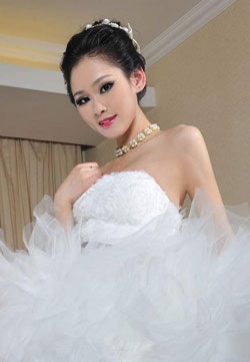 Model凌凌婚纱高跟丝足上下全集美腿玉足写真图片