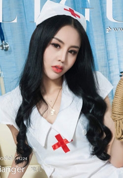 [女生照片]捆绑美女护士凉儿天使之缚精品美腿美足写真集