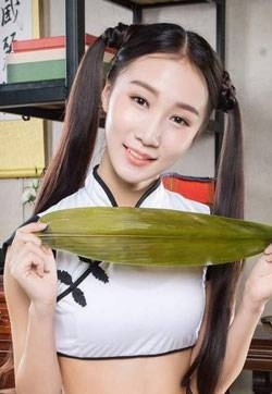 高清美女私房照红烛端午粽子少女丝足高清mm写真集