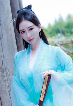 混血模特美女邹晶晶女王古装女神高清妹子写真集