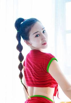 混血模特美女邹晶晶女王足球宝贝特刊高清妹子写真集