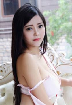 混血嫩模林美惠子护士装秀白嫩豪乳
